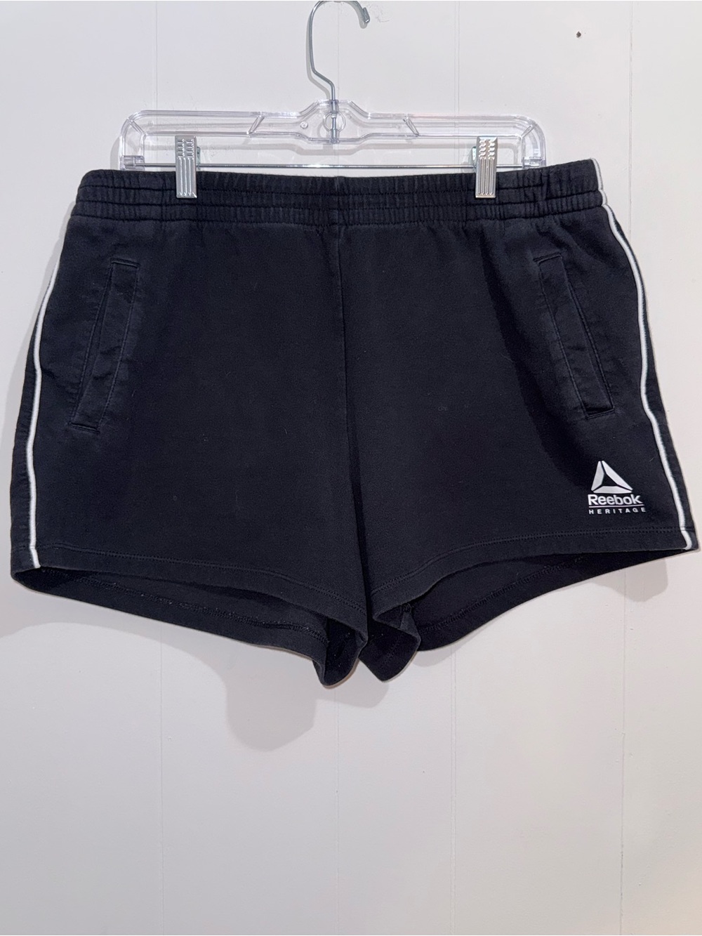 Reebok Heritage Black Lounge Athletic Shorts Pockets XL EUC